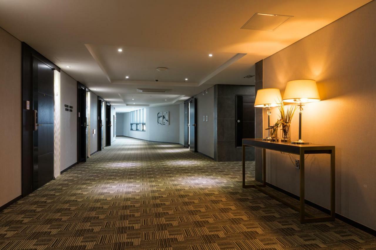 Co-Op City Hotel Harborview Seogwipo Exterior photo